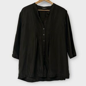 Tommy Bahama 100% Silk Button Blouse Dark Green Roll up Sleeves Women’s Size M
